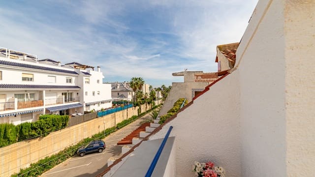 3 soveværelse Lejlighed til salg i Mar Azul, Torrevieja med swimmingpool - € 195.000 (Ref: 9441328)