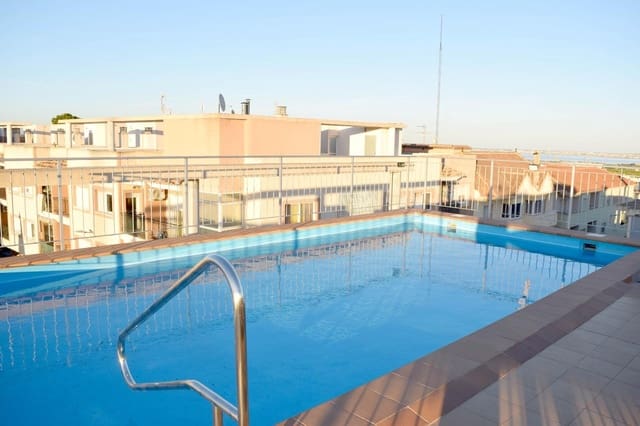 2 sovrum Lägenhet till salu i San Miguel de Salinas med pool - 165 000 € (Ref: 9441331)