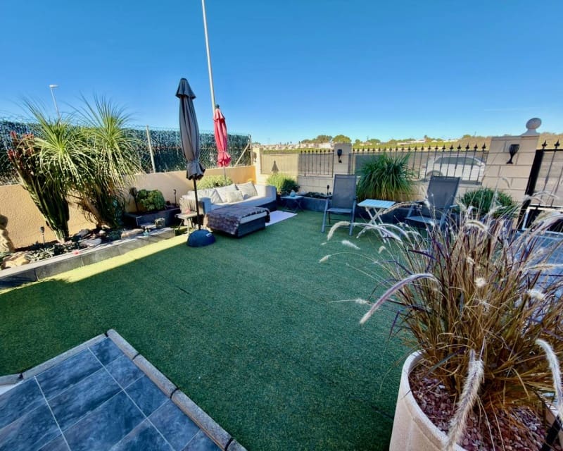 3 slaapkamer Villa te koop in El Raso - € 325.000 (Ref: 9446176)