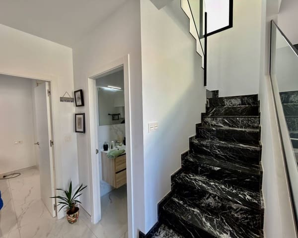 3 Zimmer Villa zu verkaufen in Los Montesinos mit Pool - 385.000 € (Ref: 9446178)