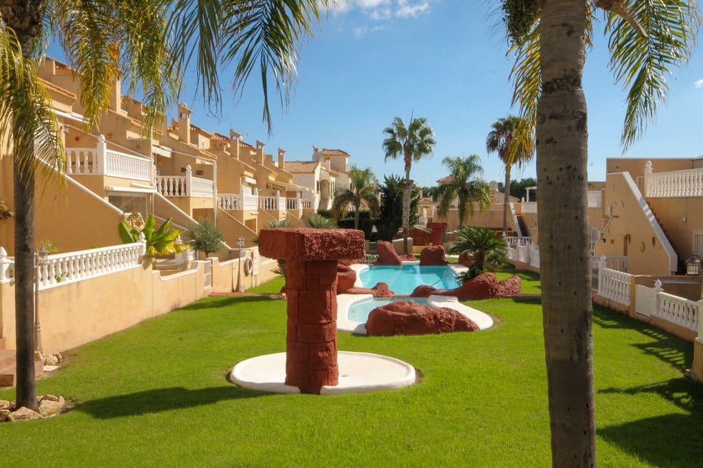 2 slaapkamer Huis te koop in Orihuela Costa - € 169.995 (Ref: 9446181)