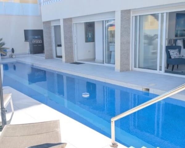 3 quarto Moradia para venda em Villamartin, Orihuela com piscina - 489 900 € (Ref: 9446186)