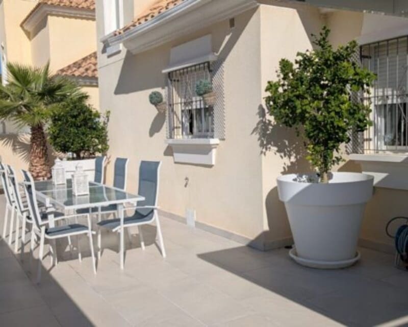 3 quarto Moradia para venda em Villamartin com piscina - 489 900 € (Ref: 9446186)