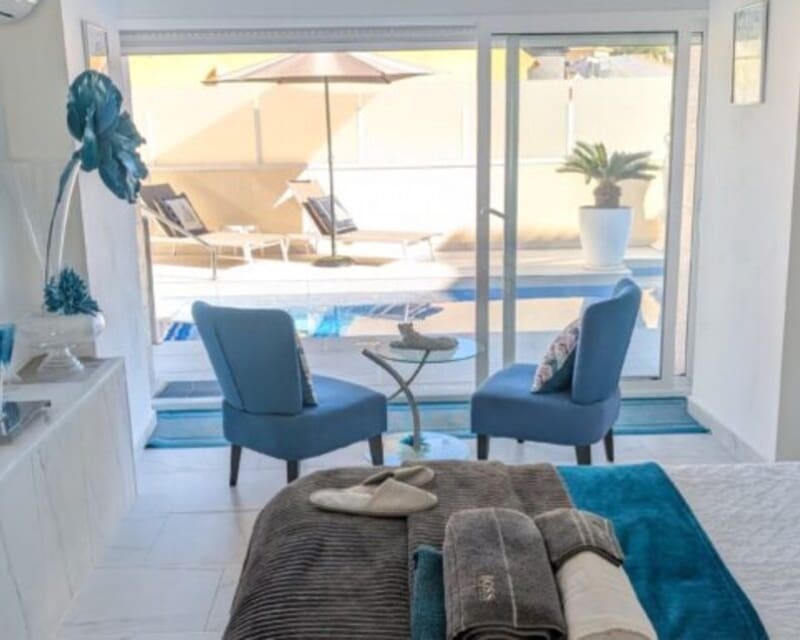 3 quarto Moradia para venda em Villamartin com piscina - 489 900 € (Ref: 9446186)