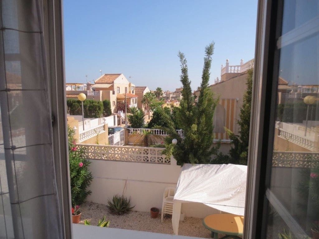 6 chambre Villa/Maison à vendre à Villamartin avec piscine - 510 000 € (Ref: 9448649)