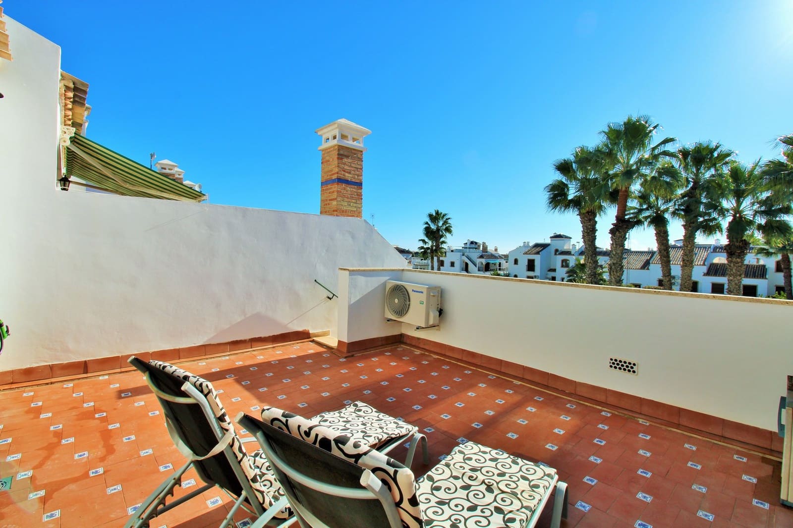 3 sovrum Bungalow till salu i Villamartin med pool - 229 000 € (Ref: 9448653)