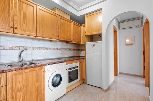 2 sovrum Lägenhet till salu i Daya Vieja med pool - 105 000 € (Ref: 9450196)