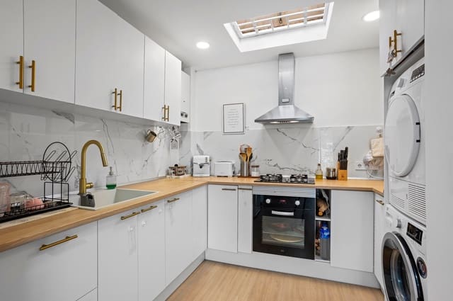 2 slaapkamer Bungalow te koop in La Siesta, Torrevieja met zwembad - € 134.900 (Ref: 9461941)