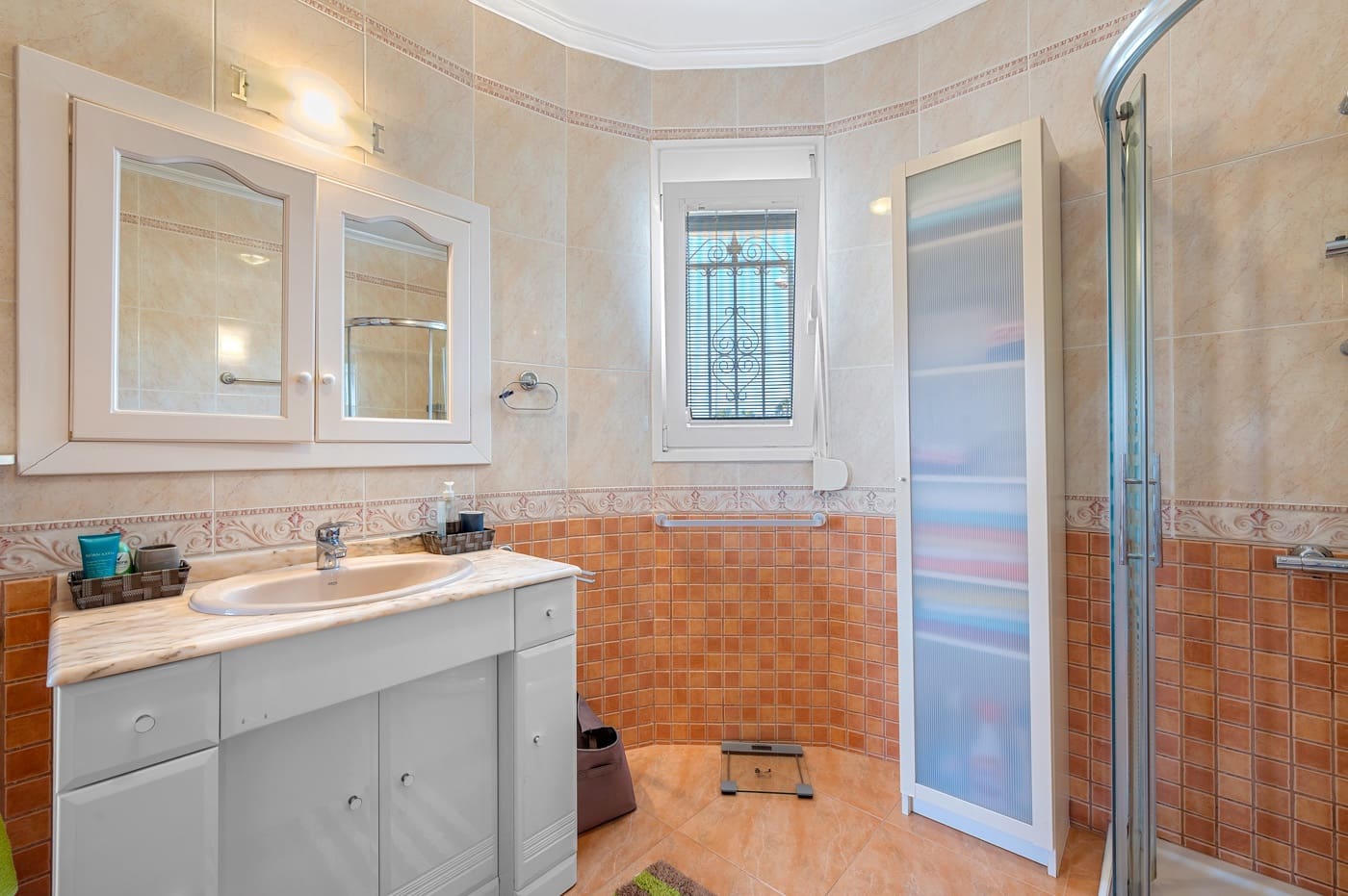 3 slaapkamer Villa te koop in Ciudad Quesada met zwembad - € 460.000 (Ref: 9461942)