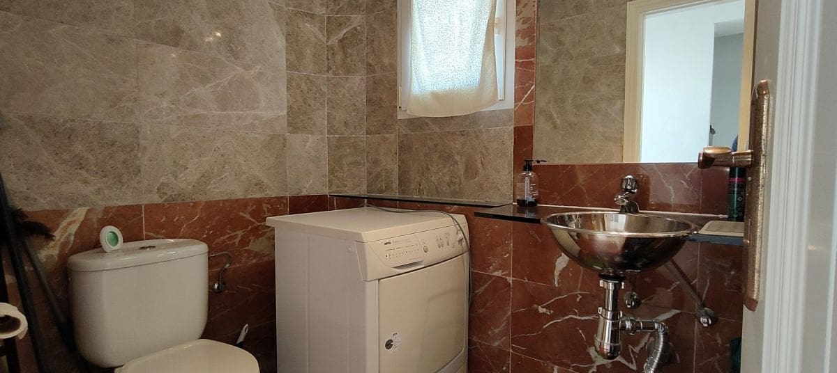 3 slaapkamer Villa te koop in Villamartin met zwembad - € 465.000 (Ref: 9461943)