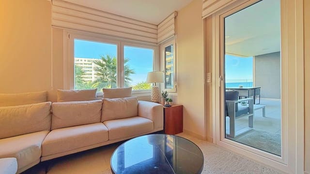Apartamento de 2 habitaciones en Punta Prima, Torrevieja en venta con piscina - 475.000 € (Ref: 9461946)