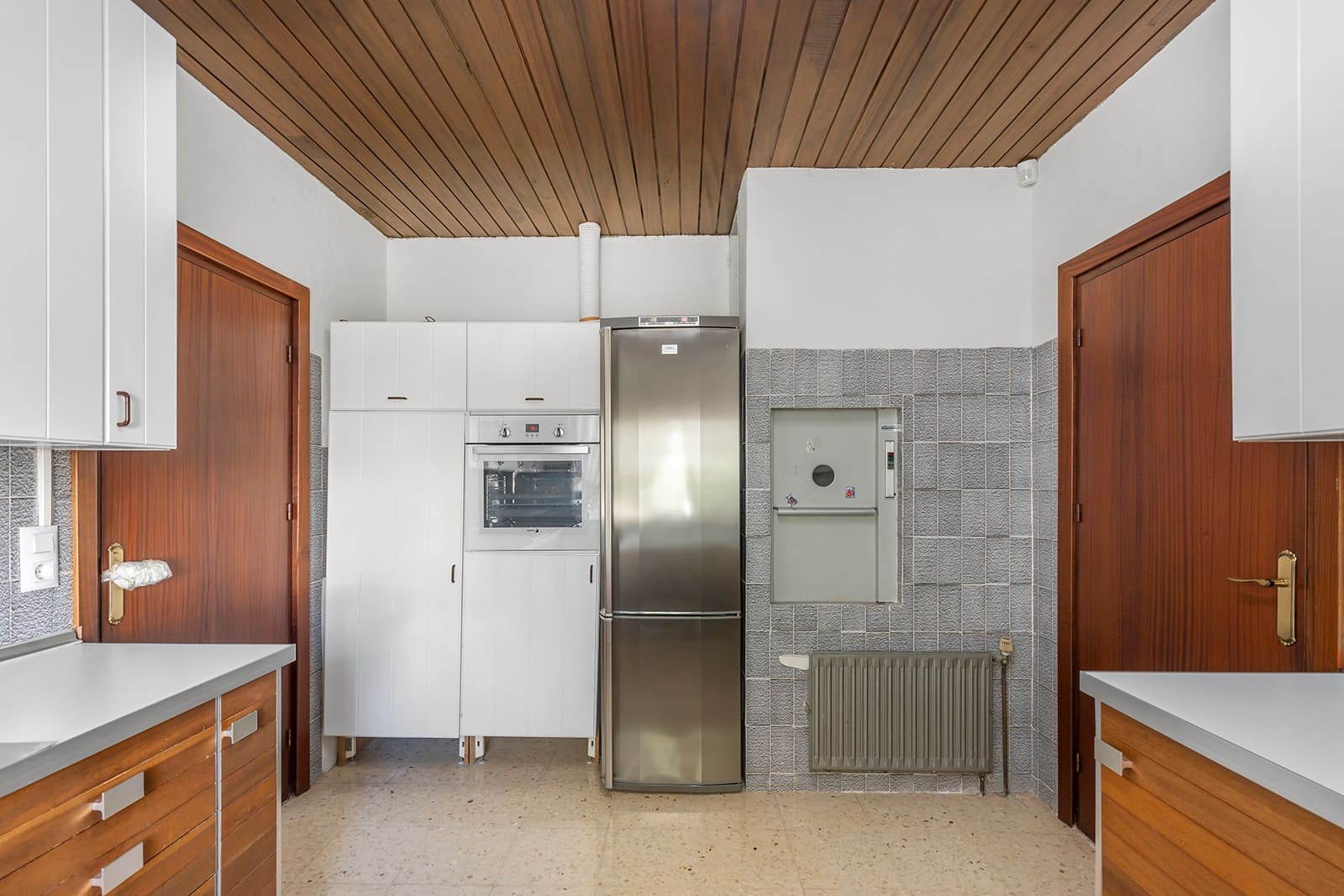 5 Zimmer Villa zu verkaufen in Villamartin mit Pool - 670.000 € (Ref: 9461947)