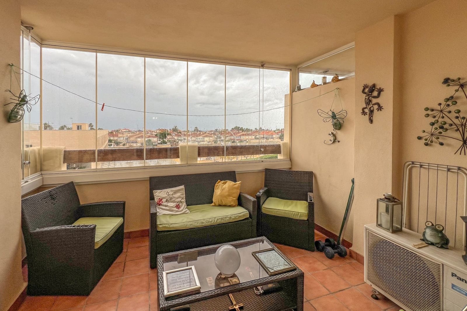 2 sovrum Lägenhet till salu i Playa Flamenca med pool - 165 000 € (Ref: 9465453)