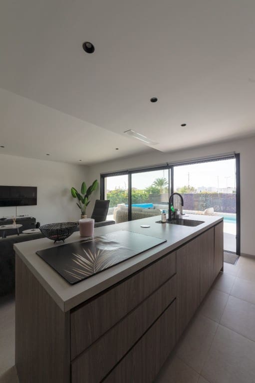 4 bedroom Villa for sale in Los Montesinos with pool - € 1,325,000 (Ref: 9465458)