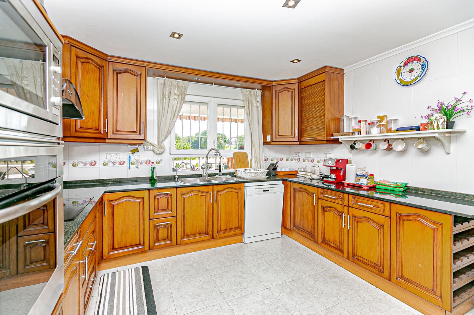 4 slaapkamer Villa te koop in Campoamor met zwembad - € 860.000 (Ref: 9465469)