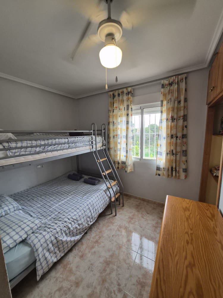 5 slaapkamer Villa te koop in Playa Flamenca met zwembad - € 278.000 (Ref: 9465470)