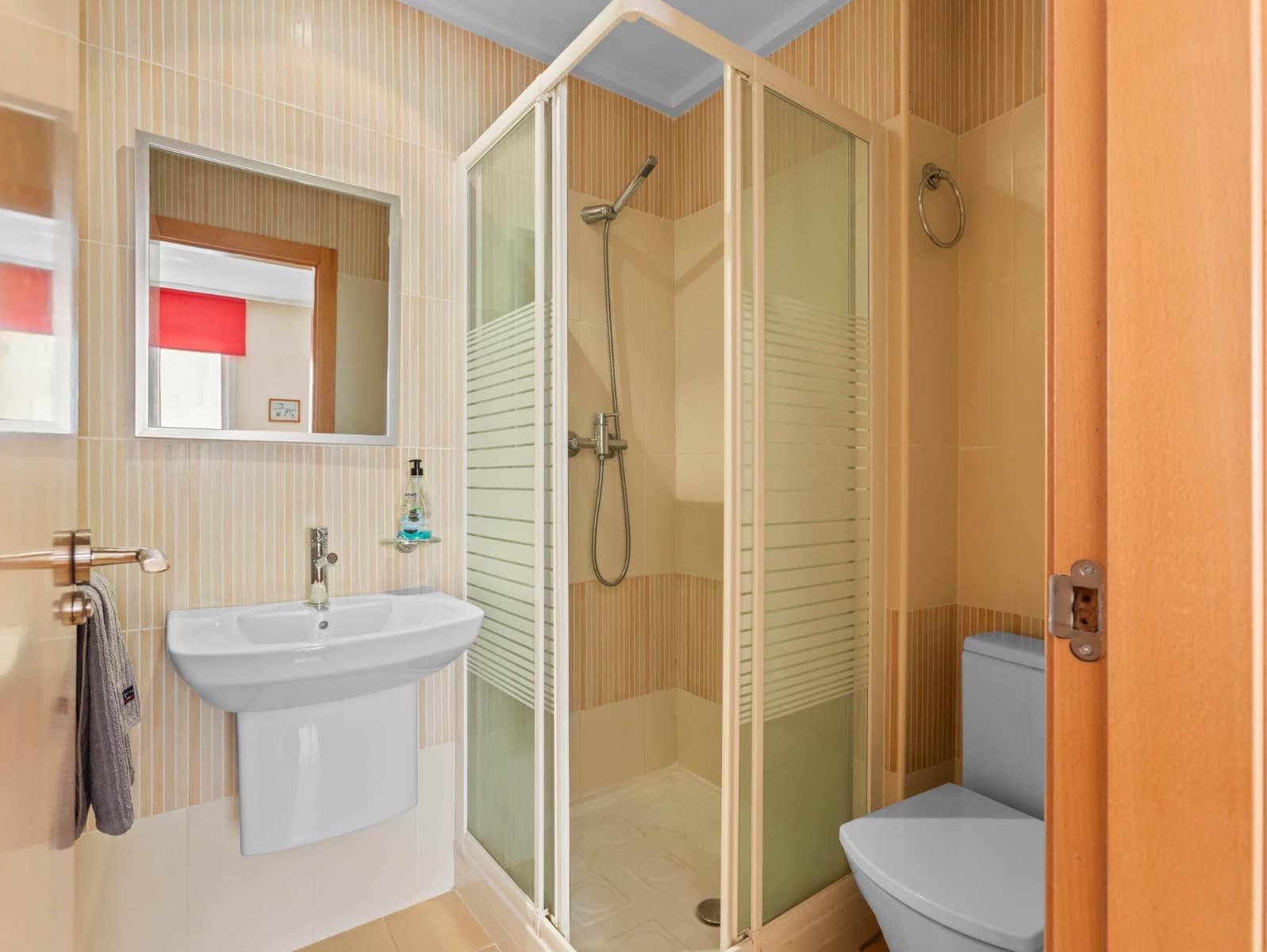 2 Zimmer Apartment zu verkaufen in Torrevieja mit Pool - 145.000 € (Ref: 9465471)