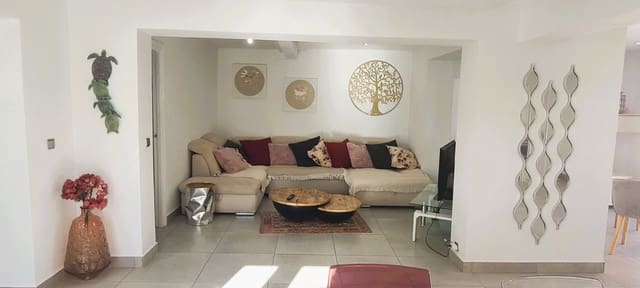 Chalet de 4 habitaciones en Los Balcones en venta con piscina - 535.000 € (Ref: 9465472)