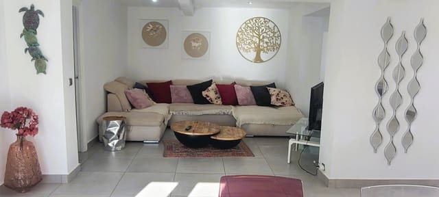 Chalet de 4 habitaciones en Los Balcones en venta con piscina - 535.000 € (Ref: 9465472)