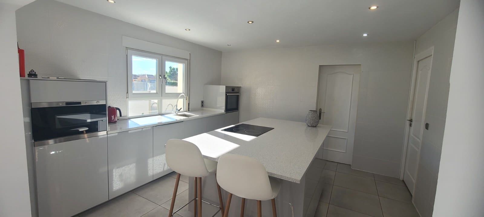 Chalet de 4 habitaciones en Los Balcones en venta con piscina - 535.000 € (Ref: 9465472)