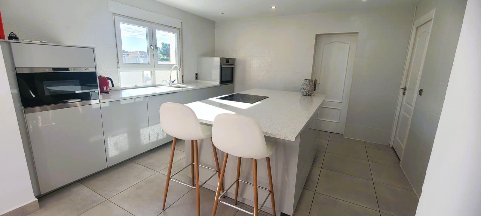 Chalet de 4 habitaciones en Los Balcones en venta con piscina - 535.000 € (Ref: 9465472)