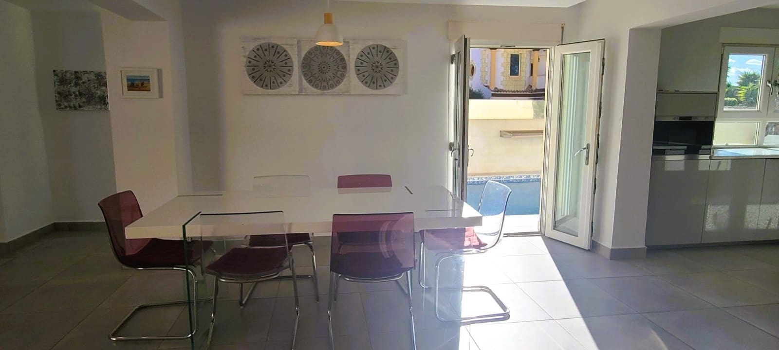 Chalet de 4 habitaciones en Los Balcones en venta con piscina - 535.000 € (Ref: 9465472)