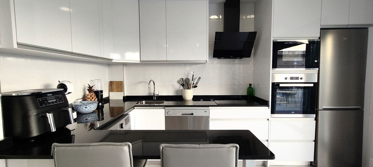 3 slaapkamer Villa te koop in Los Alcazares met zwembad - € 385.000 (Ref: 9465476)