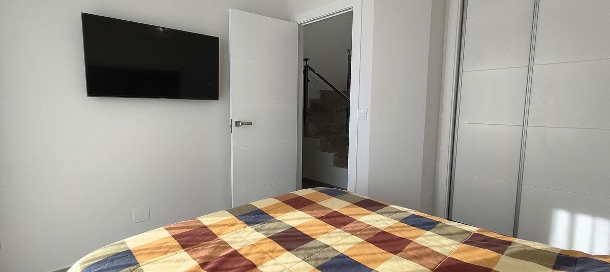 3 slaapkamer Villa te koop in Los Alcazares met zwembad - € 385.000 (Ref: 9465476)