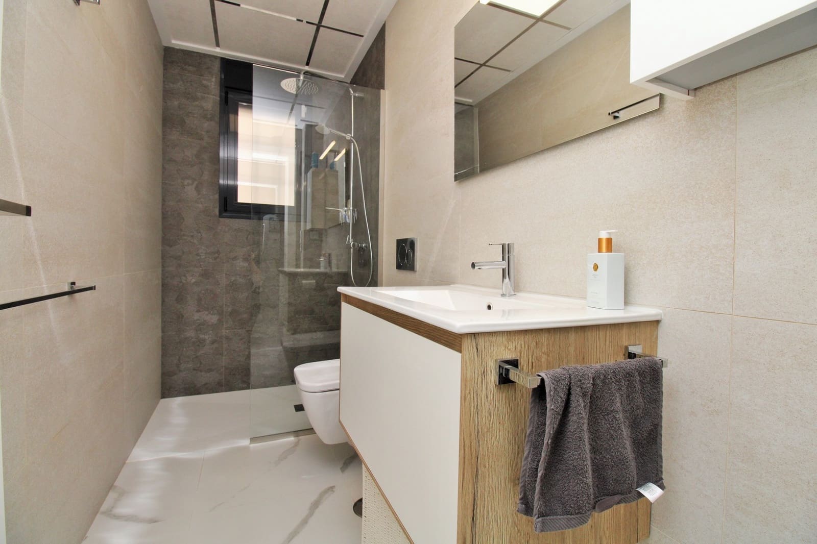 2 bedroom Apartment for sale in San Miguel de Salinas with pool - € 349,950 (Ref: 9470244)