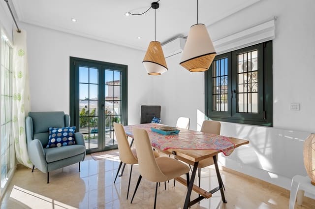 3 makuuhuone Huvila myytävänä paikassa Villamartin, Orihuela mukana uima-altaan - 475 000 € (Ref: 9470245)