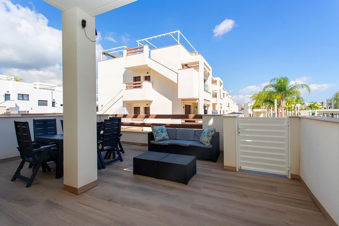 Apartamento de 2 habitaciones en Los Balcones en venta con piscina - 275.000 € (Ref: 9470250)