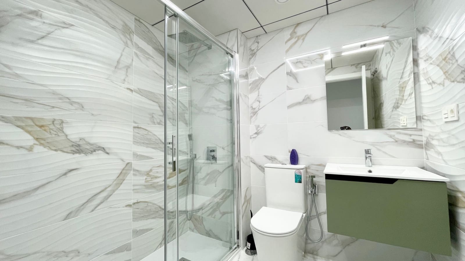 Apartamento de 2 habitaciones en Torrevieja en venta - 239.000 € (Ref: 9470256)