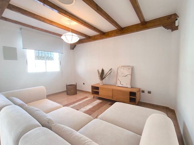 3 chambre Villa/Maison à vendre à Villamartin, Orihuela avec piscine - 399 900 € (Ref: 9472788)