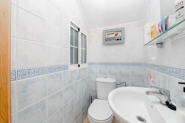 2 slaapkamer Villa te koop in Villamartin, Orihuela met zwembad - € 149.000 (Ref: 9474037)