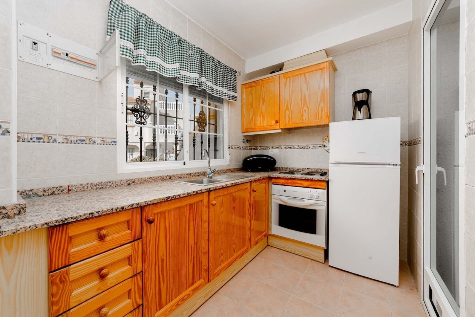 2 slaapkamer Villa te koop in Villamartin met zwembad - € 149.000 (Ref: 9474037)