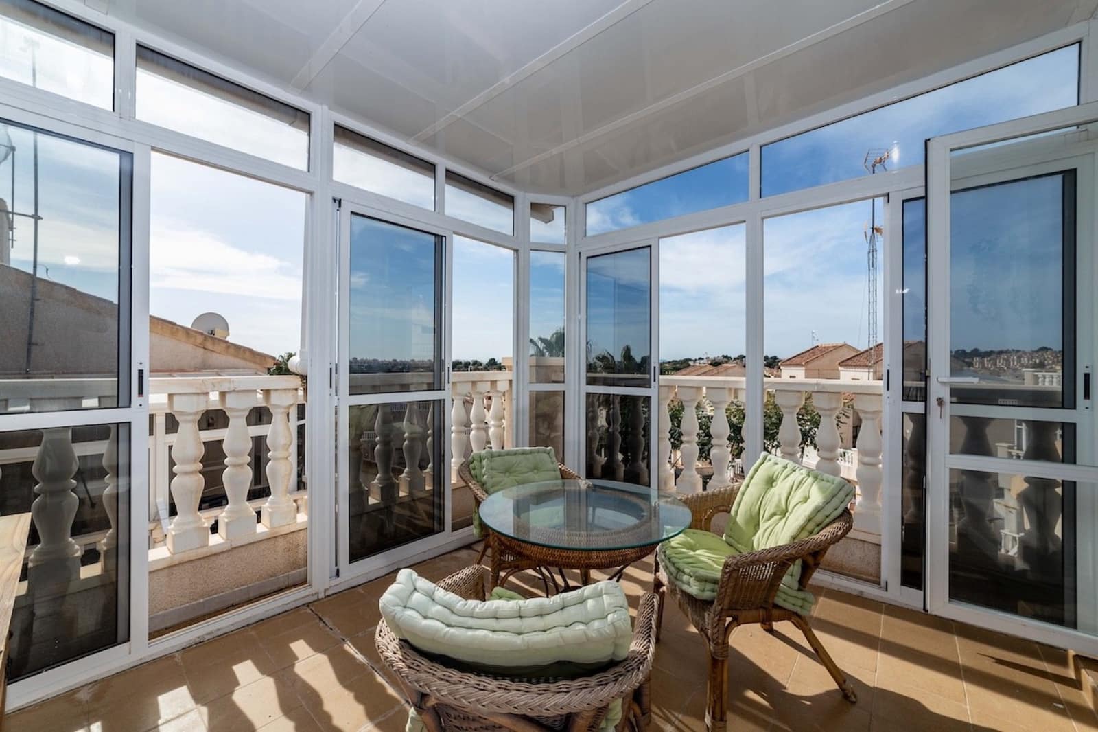 2 slaapkamer Villa te koop in Villamartin met zwembad - € 149.000 (Ref: 9474037)