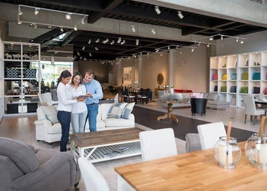 Kommersiell til salgs i Guardamar Playa, Guardamar del Segura med svømmebasseng - € 80 000 (Ref: 9481069)