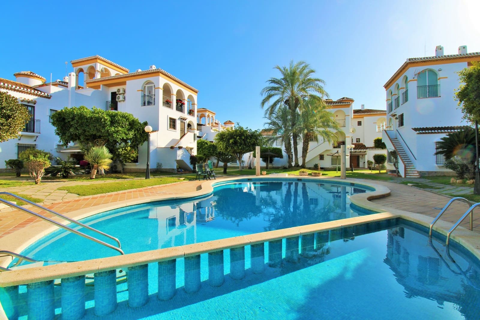 3 bedroom Apartment for sale in Playa Flamenca with pool - € 269,000 (Ref: 9481093)
