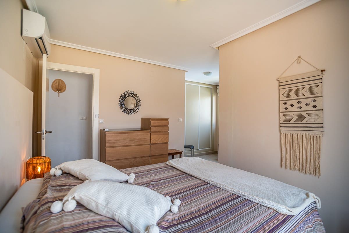 3 bedroom Townhouse for sale in Los Balcones with pool - € 285,000 (Ref: 9485405)