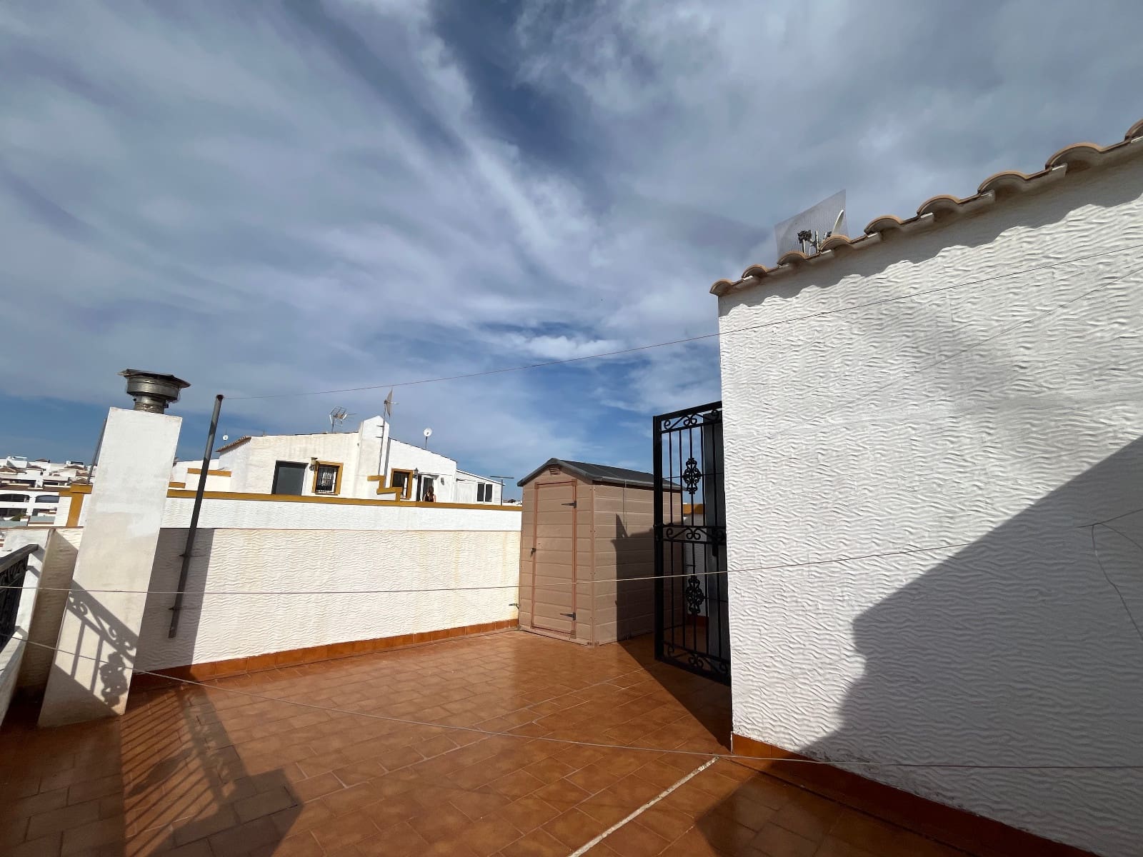 3 bedroom Villa for sale in Los Montesinos with pool - € 180,000 (Ref: 9486699)