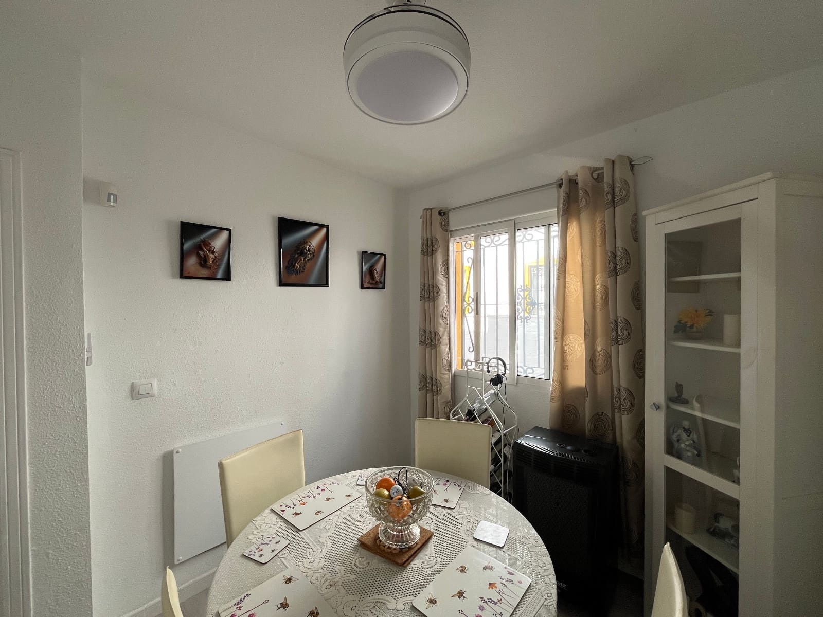 3 bedroom Villa for sale in Los Montesinos with pool - € 180,000 (Ref: 9486699)