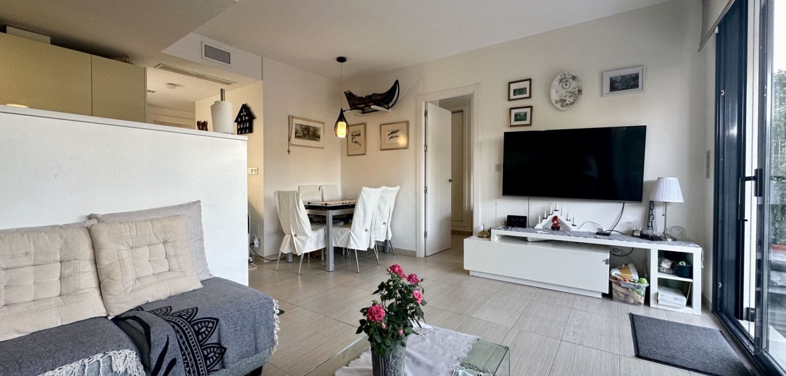 3 slaapkamer Appartement te koop in Punta Prima met zwembad - € 295.000 (Ref: 9486702)