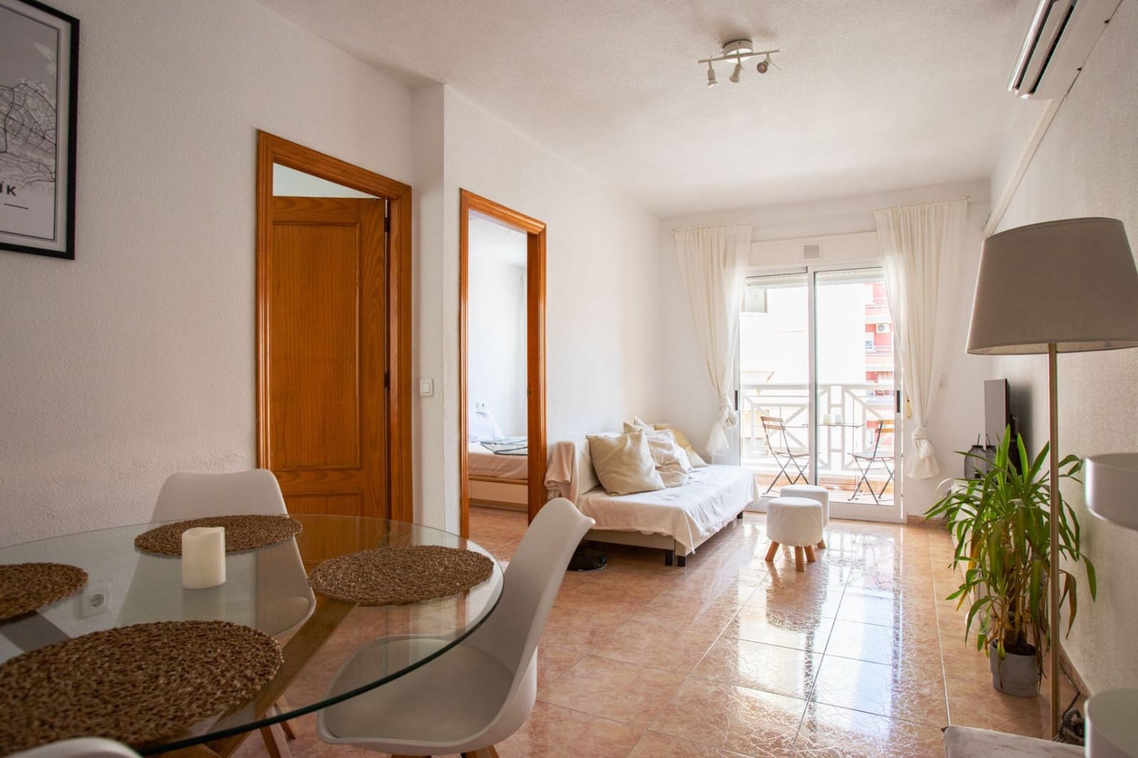 2 soveværelse Lejlighed til salg i Torrevieja med swimmingpool - € 124.000 (Ref: 9491271)