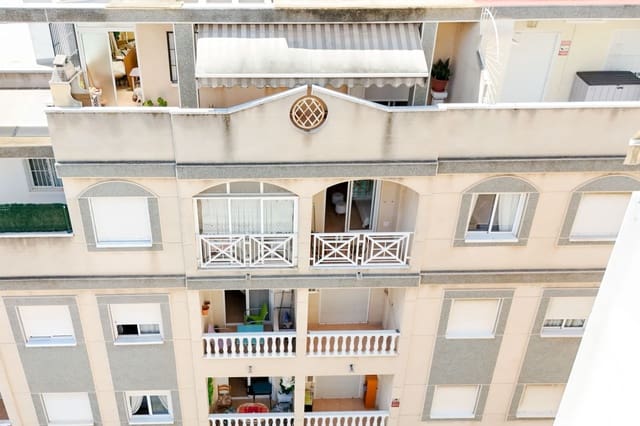 2 soveværelse Lejlighed til salg i Centro - Muelle Pesquero, Torrevieja med swimmingpool - € 124.000 (Ref: 9491271)