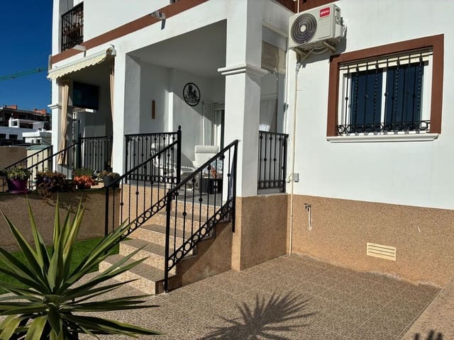 2 chambre Appartement à vendre à Punta Prima, Orihuela avec piscine - 184 500 € (Ref: 9494330)