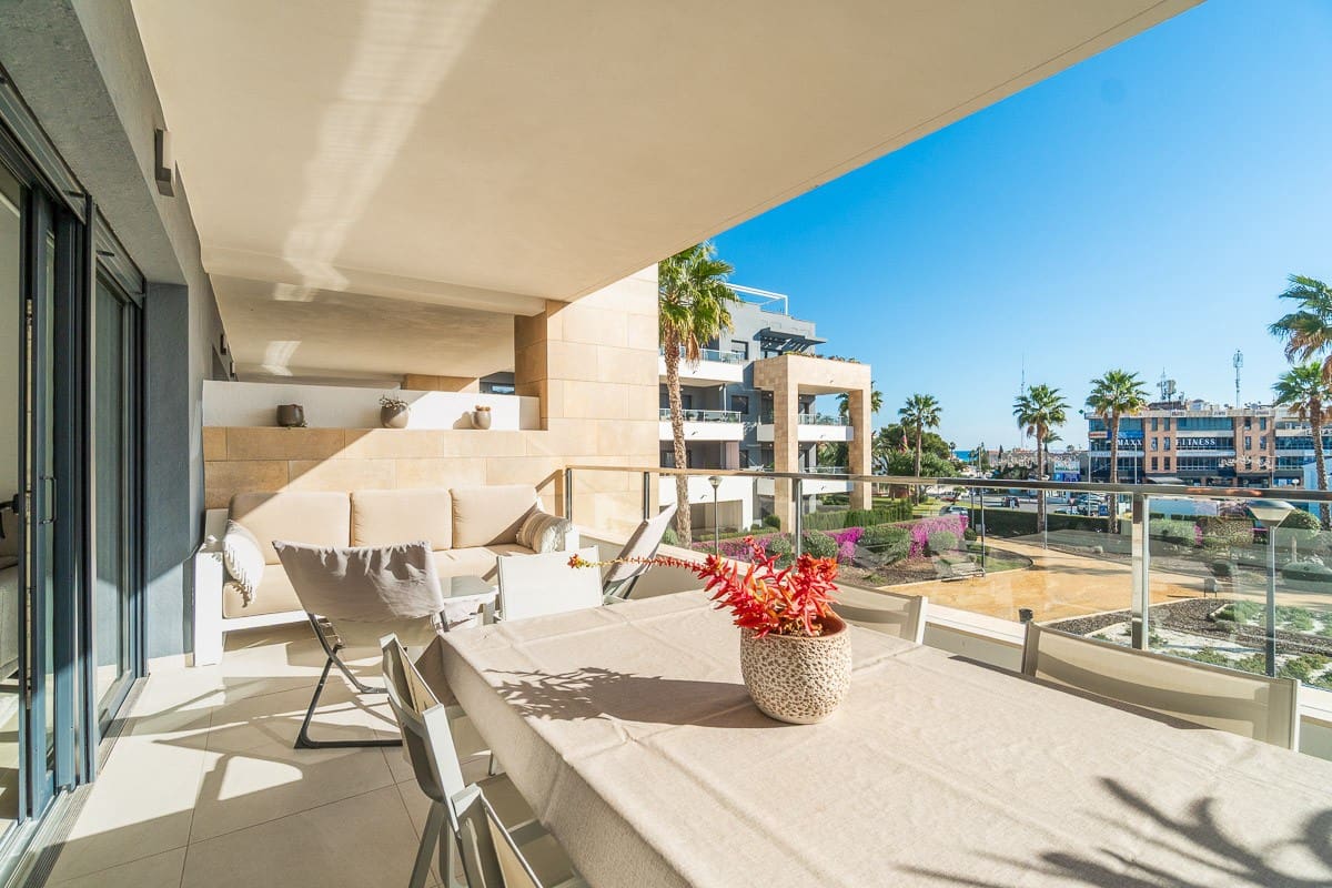 2 bedroom Apartment for sale in Playa Flamenca with pool - € 399,000 (Ref: 9494333)