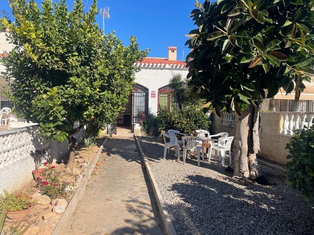 2 slaapkamer Huis te koop in Punta Prima, Torrevieja met zwembad - € 340.000 (Ref: 9496960)