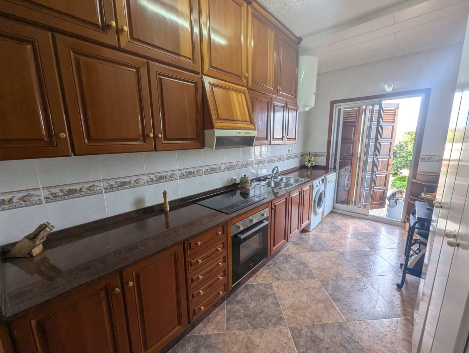 2 slaapkamer Huis te koop in Punta Prima met zwembad - € 340.000 (Ref: 9496960)