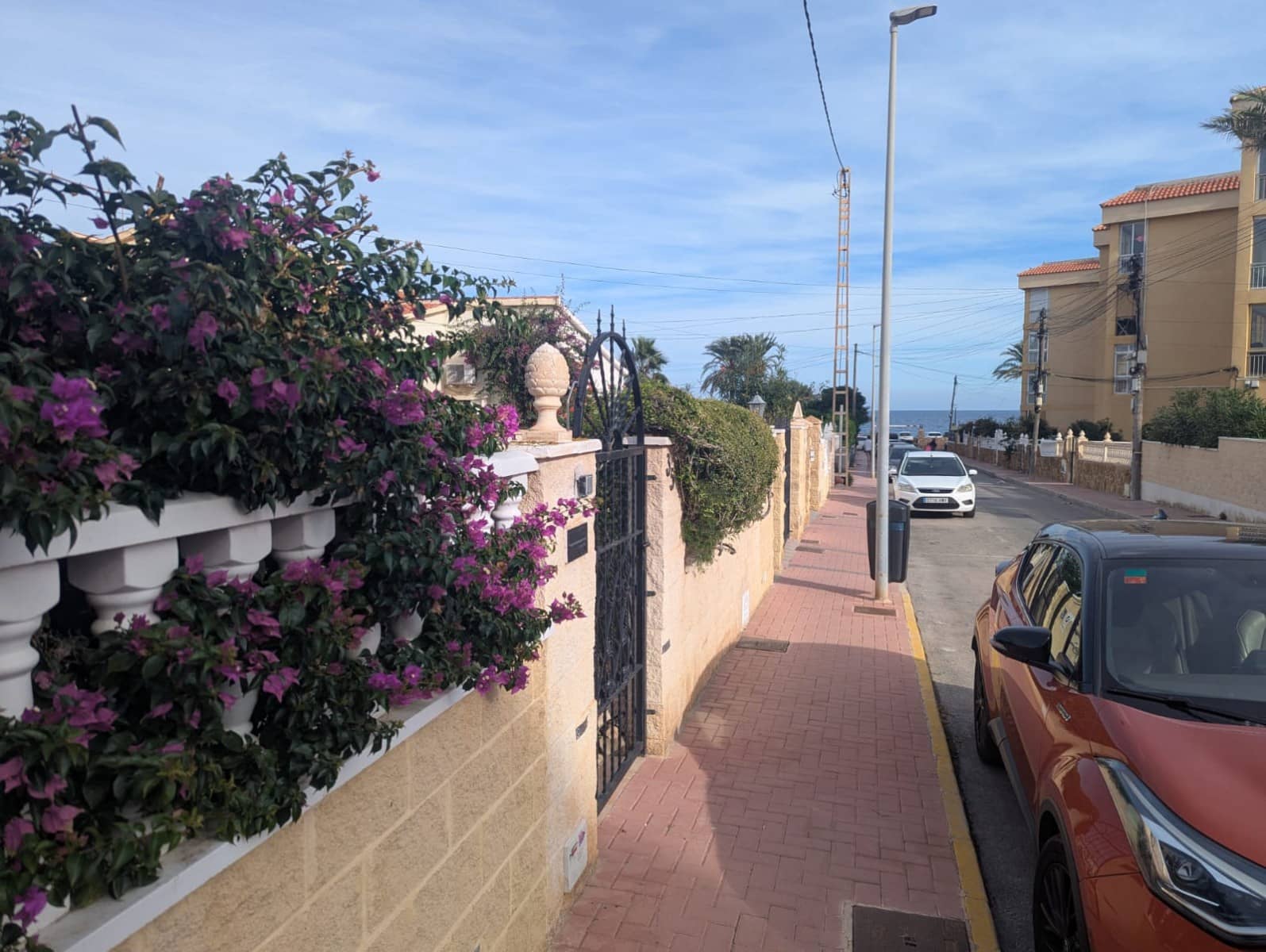 2 slaapkamer Huis te koop in Punta Prima met zwembad - € 340.000 (Ref: 9496960)