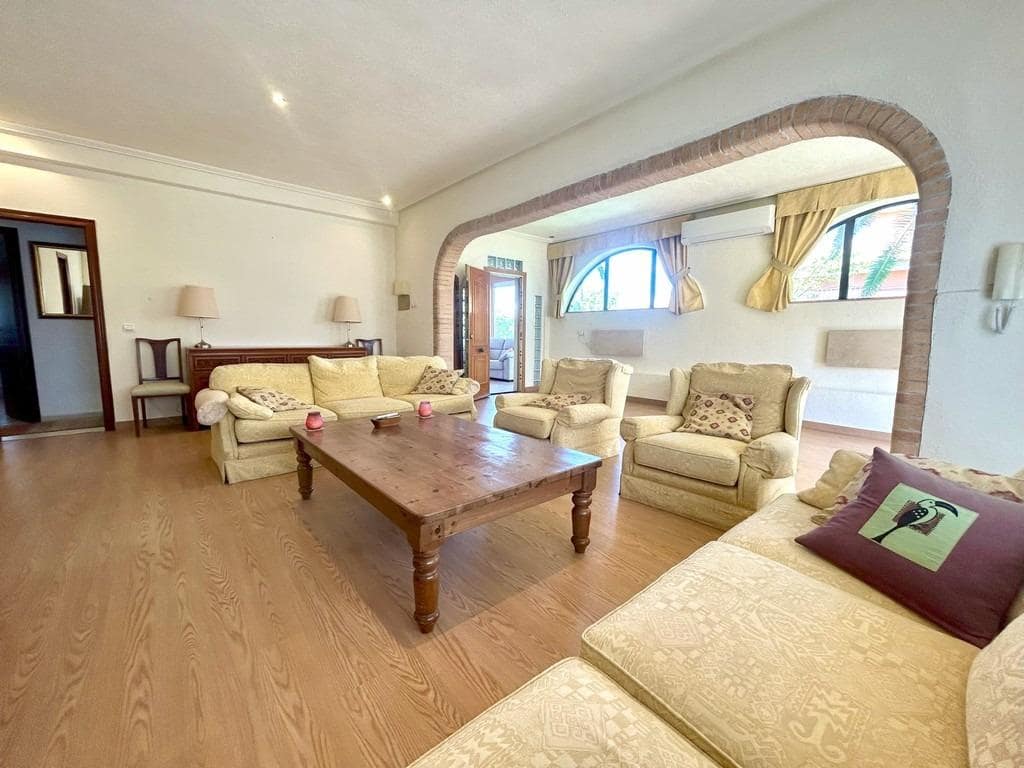 3 sovrum Villa till salu i Cabo Roig med pool - 790 000 € (Ref: 9496969)